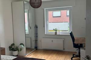 WG Zimmer in 3er WG zu sofort frei 