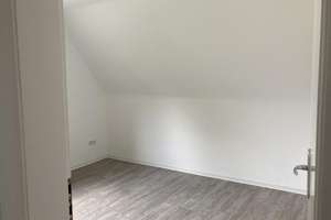 3 ZKB-Dachgeschoßwohnung in Siegen-Hengsbach – Oberer Hengsbacher Weg 29, 57080 Eiserfeld, Siegen – Vorschaubild 7