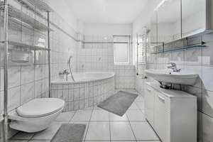 Moderne Dachgeschosswohnung mit Fernblick – Die vollständige Adresse der Immobilie erhältst du vom Anbieter., 47057 Neudorf-Nord, Duisburg – Vorschaubild 7