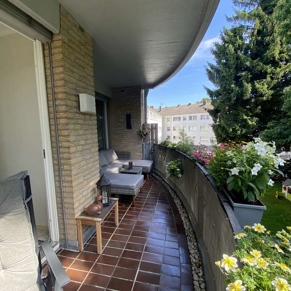 *** Attraktives u. solides Mehrfamilienhaus in Aachen-Eilendorf ***