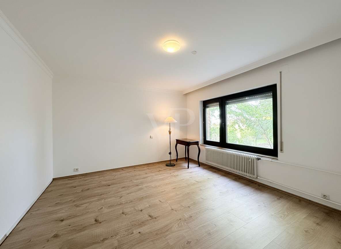 Immobilie in Wiernsheim - Großes Einfamilienhaus auf riesigem Grundstück - Bild 9