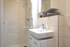 Modernes 1-Zimmer-Apartment, komplett ausgestattet, Innenstadtlage – 63065 Hochschule für Gestaltung, Offenbach am Main – Vorschaubild 4