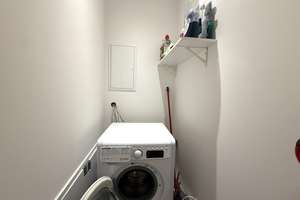 Hochwertig möblierte 3-Zimmer-Wohnung am Ku’damm – Aufzug & Tiefgarage – 10629 Charlottenburg, Berlin – Vorschaubild 9