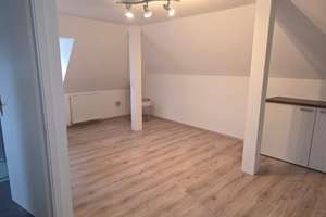 Geräumiges 9-Zimmer-Haus in Berlin-Wittenau (Reinickendorf) – Die vollständige Adresse der Immobilie erhältst du vom Anbieter., 13435 Wittenau, Berlin – Vorschaubild 28