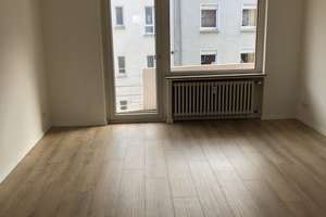 Erstbezug nach Komplettrenovierung 70 m2 3,5 R 2. Etage – Klarastraße 35, 45130 Rüttenscheid, Essen – Vorschaubild 3
