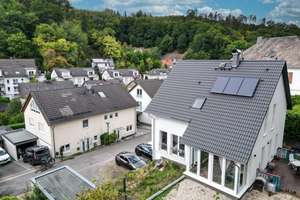 Ein Haus wie neu - voller Leben & Ideen! – Die vollständige Adresse der Immobilie erhältst du vom Anbieter., 58119 Hohenlimburg (Ortsteil), Hagen – Vorschaubild 2