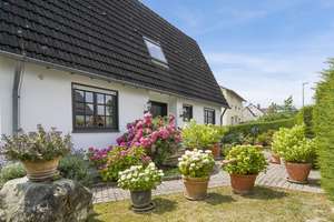 *Reserviert* EFH mit hochwertiger Ausstattung, Einliegeroption, Garten & Galerie – Die vollständige Adresse der Immobilie erhältst du vom Anbieter., 65205 Nordenstadt, Wiesbaden – Vorschaubild 2