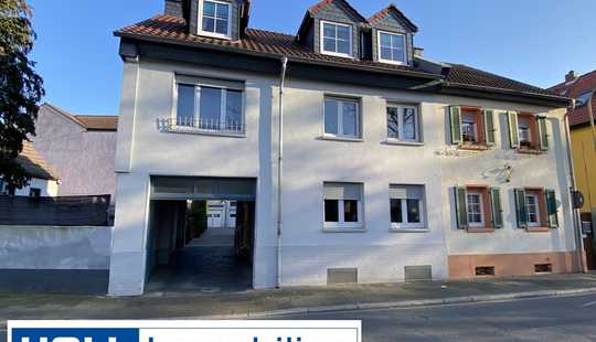 Bild von *** Gelegenheit *** Attraktives Wohnhaus mit Nebengebäude/Oldtimerhalle + Garage in Offenbach-Bürgel