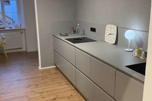 Traumhafte 3-Zimmer-Altstadtwohnung mit Balkon & hochwertiger Küche – Mittlerer Lech 16, 86150 Lechviertel, östl. Ulrichsviertel, Augsburg – Vorschaubild 2