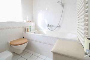 Renovierungsbedürftiges Reihenmittelhaus mit Terrasse und Stellplatz – 5 Zimmer auf ca. 70 m² – Die vollständige Adresse der Immobilie erhältst du vom Anbieter., 9114 Borna-Heinersdorf, Chemnitz – Vorschaubild 14