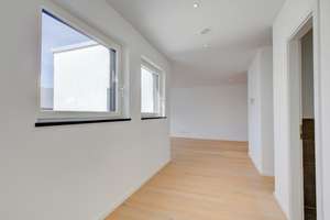 Freies 3-Zimmer-Penthouse # 216 mit lichtdurchfluteten Räumen in ruhiger Lage von Hadern! – 81375 Neuhadern, München – Vorschaubild 4