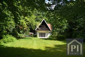 Ein kleines Schmuckstück im Park voller Charme und Eleganz
auf einem Erbpachtgrundstück der Stadt H – Die vollständige Adresse der Immobilie erhältst du vom Anbieter., 22559 Rissen, Hamburg – Vorschaubild 21