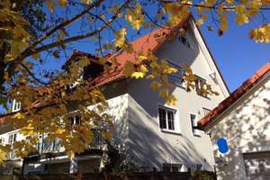 Wunderschöne 3-Zimmer Wohnung (93m²) mit Südbalkon u. großem Hobbyraum (16m²)