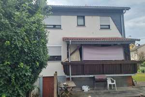 Perfekte Kapitalanlage: Zweifamilienhaus mit Doppelgarage und Stellplätzen – Die vollständige Adresse der Immobilie erhältst du vom Anbieter., 61130 Nidderau – Vorschaubild 3