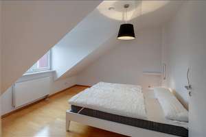 Möbliert: Gemütliche 3-Zimmer Wohnung mit Dachterrasse – Die vollständige Adresse der Immobilie erhältst du vom Anbieter., 80807 Milbertshofen, München – Vorschaubild 3