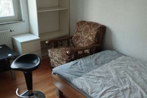 Helle 4-Zimmer Wohnung im 2. OG in Stuttgart-Feuerbach – Die vollständige Adresse der Immobilie erhältst du vom Anbieter., 70469 Lemberg/Föhrich, Stuttgart – Vorschaubild 2