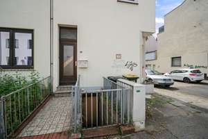 Bremen - Neustadt
| Reihenendhaus als Kapitalanlage mit 8 Zimmern in top Lage – Die vollständige Adresse der Immobilie erhältst du vom Anbieter., 28199 Hohentor, Bremen – Vorschaubild 5