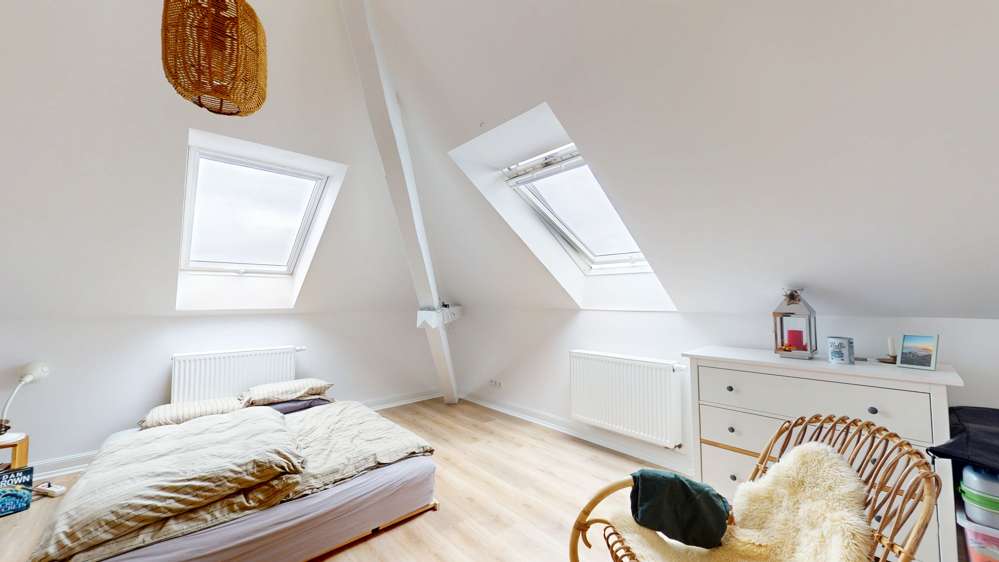 Immobilie in Gau-Algesheim - Gemütliche und moderne 2ZKB Dachgeschosswohnung  zum Kauf in zentraler Lage von Gau-Algesheim - Bild 6