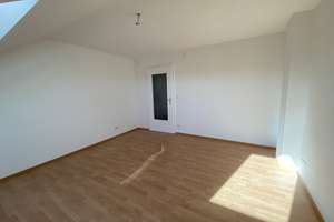 Frisch renovierte Dachgeschosswohnung – Hirschbrunnenweg 10, 68723 Schwetzingen – Vorschaubild 4