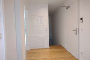 Stilvolle 3-Zimmer-EG-Wohnung mit gehobener Innenausstattung mit Terrasse und EBK – Däumlingstraße 4, 81739 Waldperlach, München – Vorschaubild 7