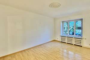 Rheinpark Golzheim: 2-Zimmer-Wohnung mit Balkon und grosser Küche im 1. Obergeschoss, WE 152 – 40474 Golzheim, Düsseldorf – Vorschaubild 3