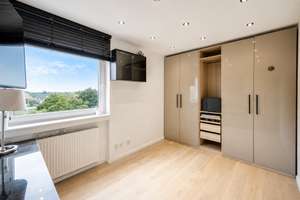 Exklusiv kernsanierte 4-Zimmer-Wohnung mit verglaster Süd-Loggia im Hildener Musikantenviertel – Die vollständige Adresse der Immobilie erhältst du vom Anbieter., 40724 Hilden – Vorschaubild 10