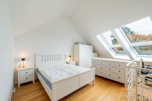 AIGNER - Modernes Wohnen auf zwei Ebenen: Charmante Dachgeschossmaisonette mit Charakter – Die vollständige Adresse der Immobilie erhältst du vom Anbieter., 81379 Obersendling, München – Vorschaubild 3