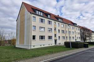 Schöne 4-Raum Eigentumswohnung für Selbstnutzer oder Kapitalanleger! – Die vollständige Adresse der Immobilie erhältst du vom Anbieter., 4539 Groitzsch – Vorschaubild 2
