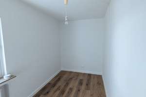 3 Zimmer Wohnung mit Balkon in Osnabrück – Die vollständige Adresse der Immobilie erhältst du vom Anbieter., 49090 Hafen, Osnabrück – Vorschaubild 3
