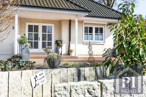 Architektenhaus in Bestlage: ruhig, geschützt, stadtnah am See.
Courtagefrei für den Käufer – Die vollständige Adresse der Immobilie erhältst du vom Anbieter., 24223 Schwentinental – Vorschaubild 3