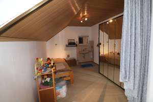 Großes Familienglück! Haus im Haus mit großem Garten, Fernblick und Garage. – Die vollständige Adresse der Immobilie erhältst du vom Anbieter., 42655 Burg/Höhscheid, Solingen – Vorschaubild 28