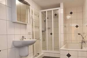 Schickes Dachgeschoss - 2 Zimmer, Bad und Einbauküche – Oberdörnen 9, 42283 Barmen, Wuppertal – Vorschaubild 4