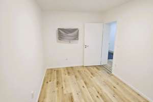 Property thumbnail 32