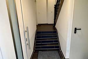 Attraktive 2-Zimmer-Wohnung in zentraler Lage Augsburg – Perfekt für Eigennutzer & Kapitalanleger – Die vollständige Adresse der Immobilie erhältst du vom Anbieter., 86154 Links der Wertach-Süd, Augsburg – Vorschaubild 2