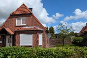 Neuer Preis! Gemütliches Haus in beliebter Lage nahe Brake – Die vollständige Adresse der Immobilie erhältst du vom Anbieter., 25541 Brunsbüttel – Vorschaubild 2