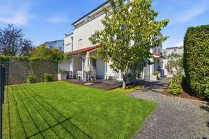 Hochwertiges Einfamilienhaus mit Pool! – Die vollständige Adresse der Immobilie erhältst du vom Anbieter., 50859 Widdersdorf, Köln – Vorschaubild 3