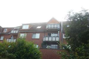 Dachgeschosswohnung mit Loggia – Die vollständige Adresse der Immobilie erhältst du vom Anbieter., 19230 Hagenow – Vorschaubild 2