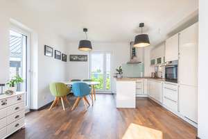 Exklusive Design-Maisonette über 3 Ebenen mit Tiefgaragen-Stellplatz im Harburger Binnenhafen! – Die vollständige Adresse der Immobilie erhältst du vom Anbieter., 21079 Harburg (Ortsteil), Hamburg – Vorschaubild 11