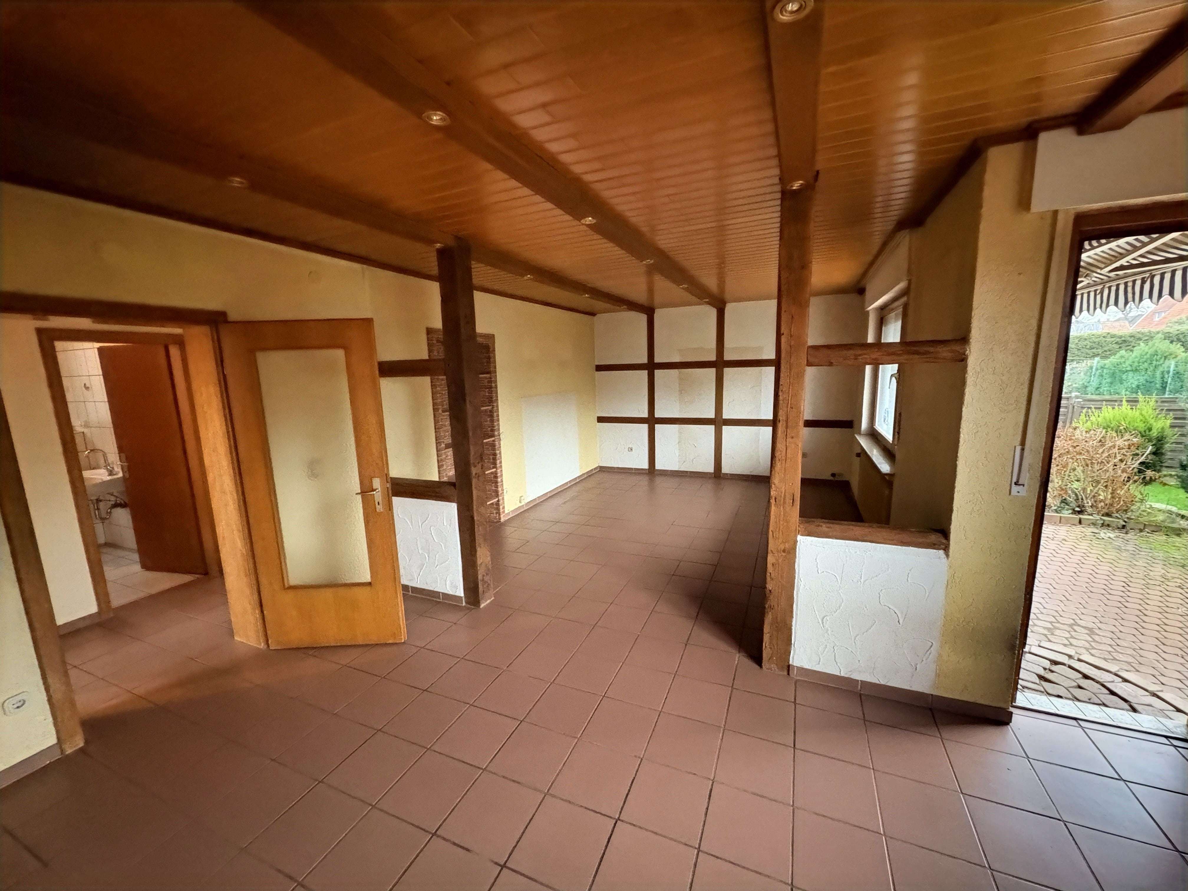 Immobilie in Kalletal - Einfamilienhaus mit großem Grundstück in ruhiger Sackgassenlage in Kalletal-Ortsteil - Bild 4