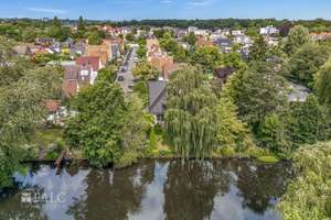 Erbp.: Wohnen, wo andere zur Ruhe kommen – Exklusives Einfamilienhaus mit Seezugang in OL-Eversten – Die vollständige Adresse der Immobilie erhältst du vom Anbieter., 26122 Eversten, Oldenburg (Oldenburg) – Vorschaubild 3