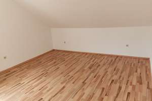 Sonnige Dachgeschosswohnung mit tollem Ausblick! – Carl-Heise-Str. 10/DG links, 31061 Alfeld (Leine) – Vorschaubild 4