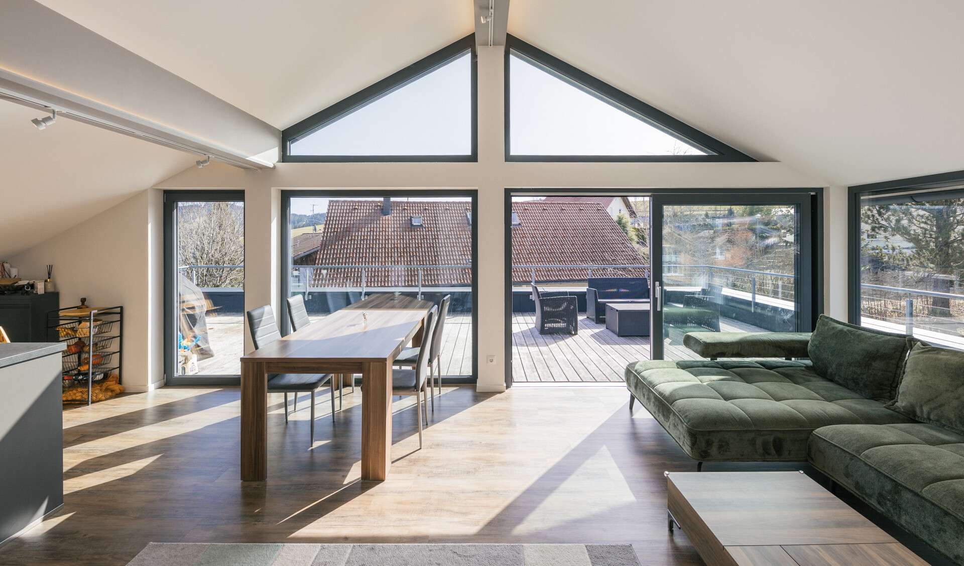 Immobilie in Stiefenhofen - Exklusive Penthousewohnung mit großzügiger Dachterrasse im Herzen des Westallgäu´s - Bild 1