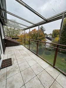 *** GROSSZÜGIG & CHARMANT *** 3-Zi. Whg. mit EBK & BALKON in Bad Soden