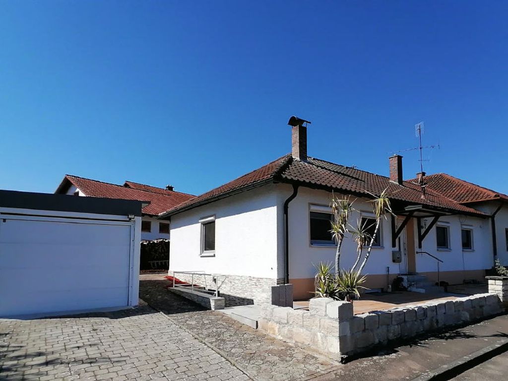 Saniertes Wohnhaus in ruhiger Lage von Bergenweiler