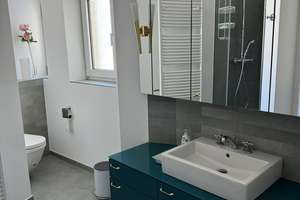 Helle und sehr gepflegte 4-Zimmer-Altbauwohnung mit gehobener Ausstattung im Rheingauviertel – Rüdesheimer Straße 29, 65197 Rheingauviertel / Hollerborn, Wiesbaden – Vorschaubild 9