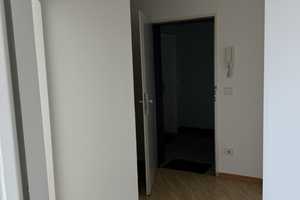 Vollständig renovierte 2-Zimmer-Wohnung mit Balkon in Krefeld – Goethestraße 46, 47799 Krefeld – Vorschaubild 5