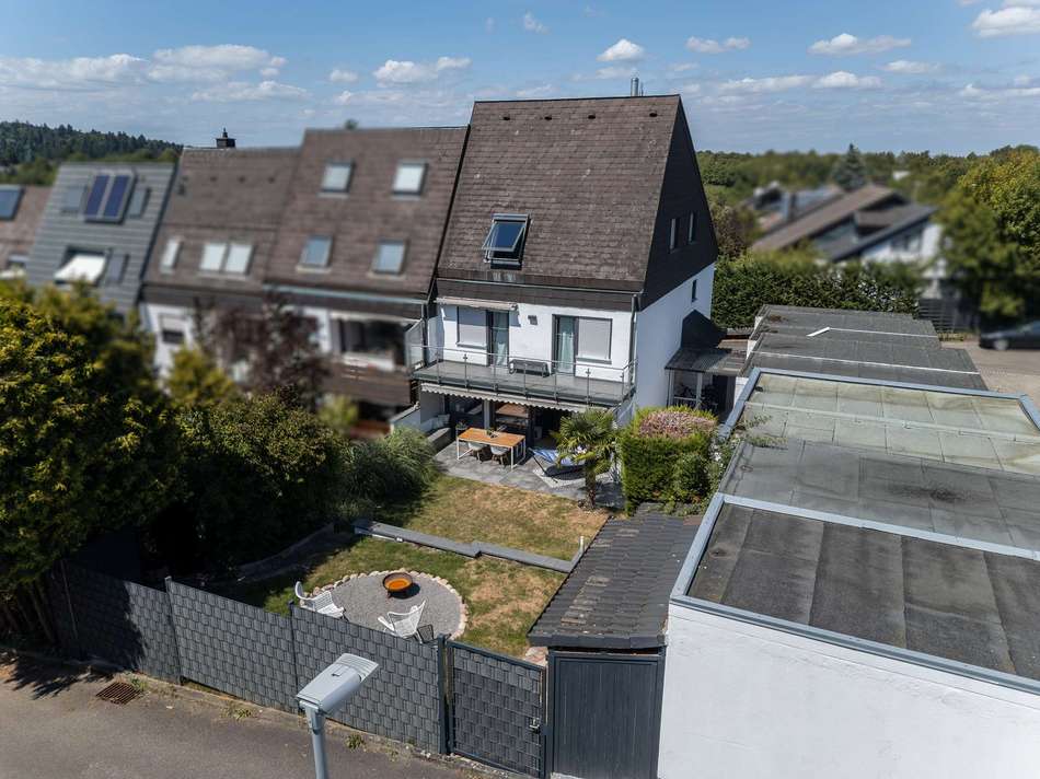 mit eigener Garage