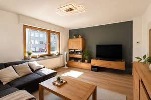 Attraktives Wohnen in Köln Höhenhaus: Modernisiertes 3-Parteienhaus. 188 qm, 8,5 Z. Traumgarten... – Die vollständige Adresse der Immobilie erhältst du vom Anbieter., 51061 Höhenhaus, Köln – Vorschaubild 9