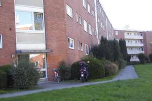 *2,5-Zimmer-Wohnung für ab sofort* – Korvettenstr. 21, 23558 Buntekuh, Lübeck – Vorschaubild 1