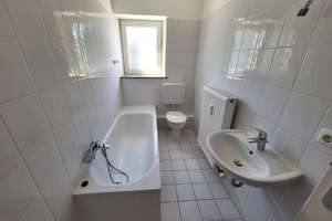 Schöne 3,5-Zimmer-Wohnung in Oberhausen zu vermieten – Augustastraße 36, 86154 Oberhausen-Nord, Augsburg – Vorschaubild 3